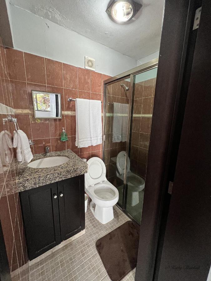 Azure Coliving Apartahotel